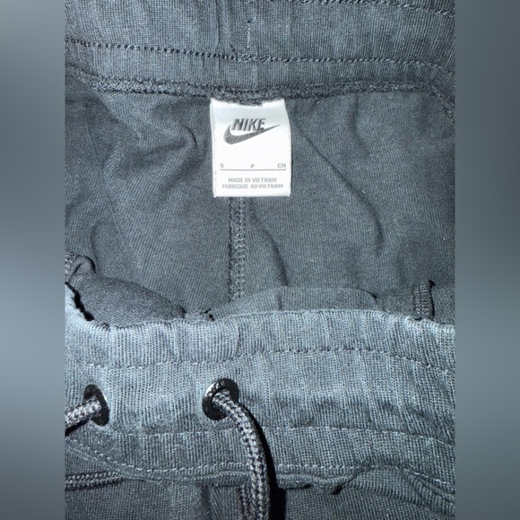 nike sweatpants - Picture 3 of 4